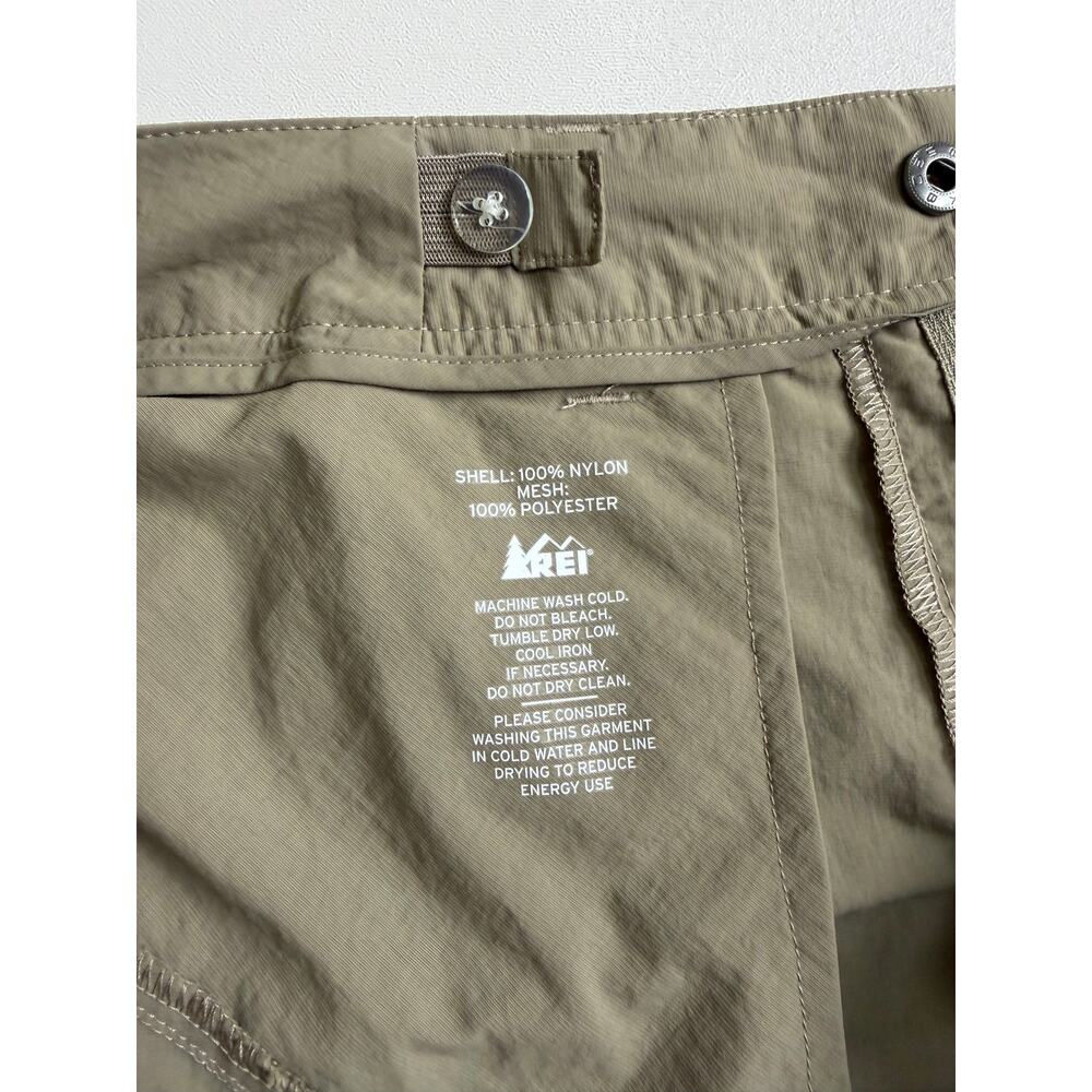 REI Co-op Women's Beige Sahara Cargo Hiking Bermuda Shorts Size 12 - Picture 13 of 13